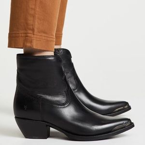 FRYE Women's Shane Tip Short Western Boot